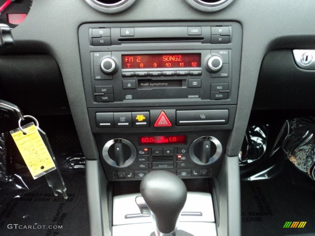 2007 Audi A3 3.2 quattro Controls Photo #49907940