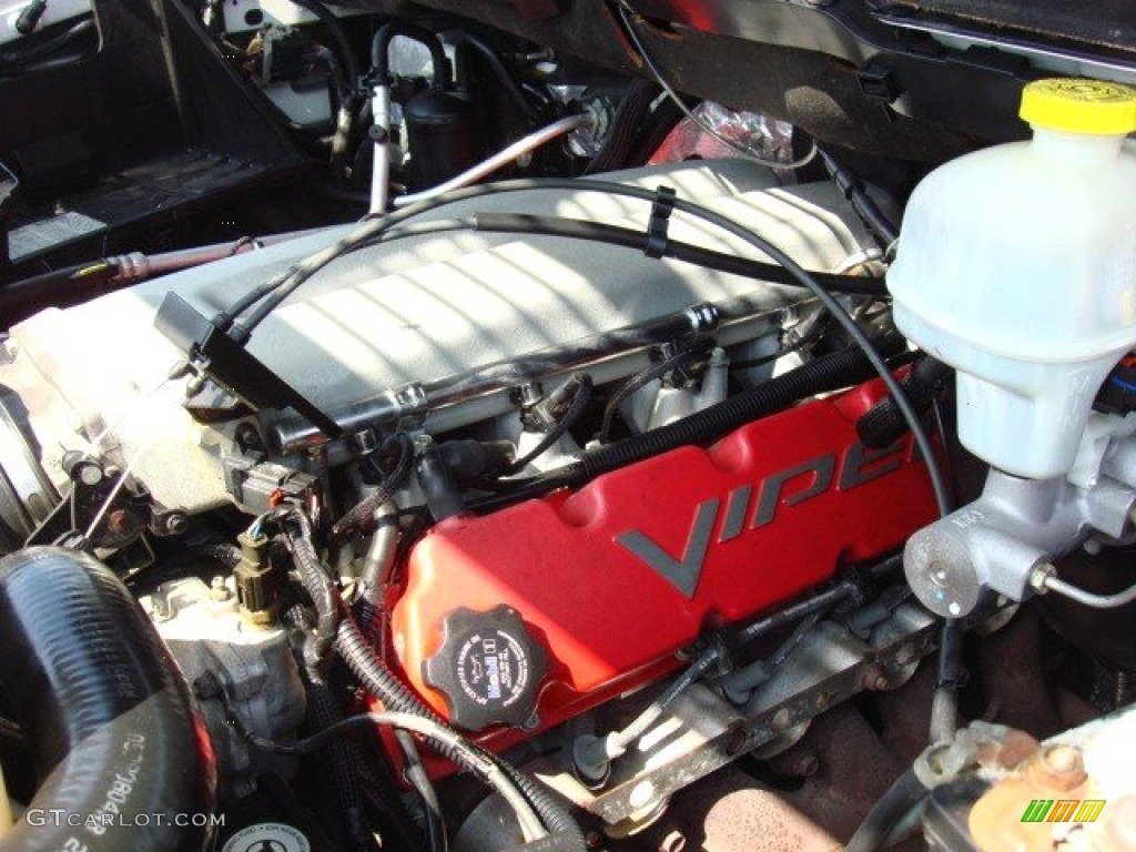 2005 Dodge Ram 1500 SRT-10 Commemorative Regular Cab Engine Photos