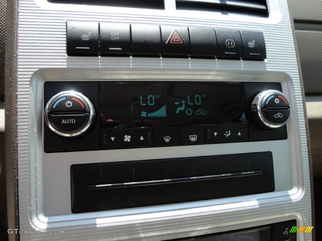 2009 Dodge Journey SXT Controls Photo #49910103