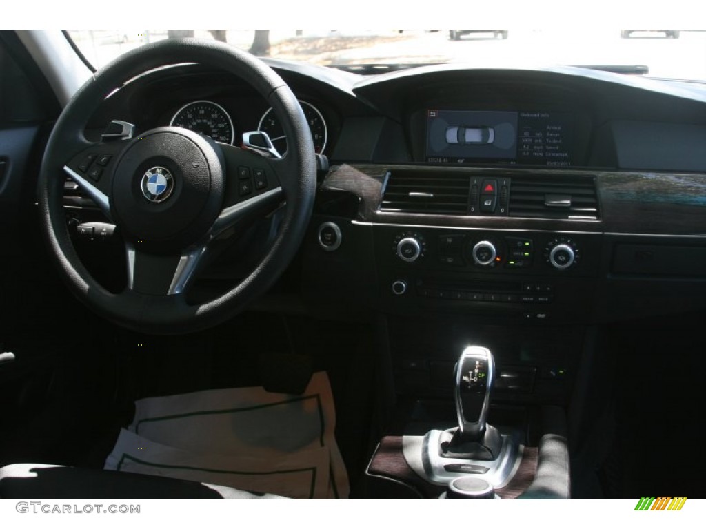 2008 BMW 5 Series 550i Sedan Black Dashboard Photo #49911039