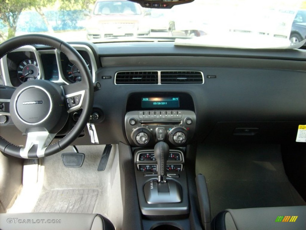 2011 Chevrolet Camaro LT/RS Convertible Gray Dashboard Photo #49911156