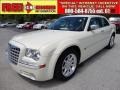 Cool Vanilla - 300 C HEMI Photo No. 1