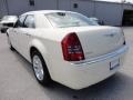 Cool Vanilla - 300 C HEMI Photo No. 3