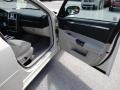 Cool Vanilla - 300 C HEMI Photo No. 17