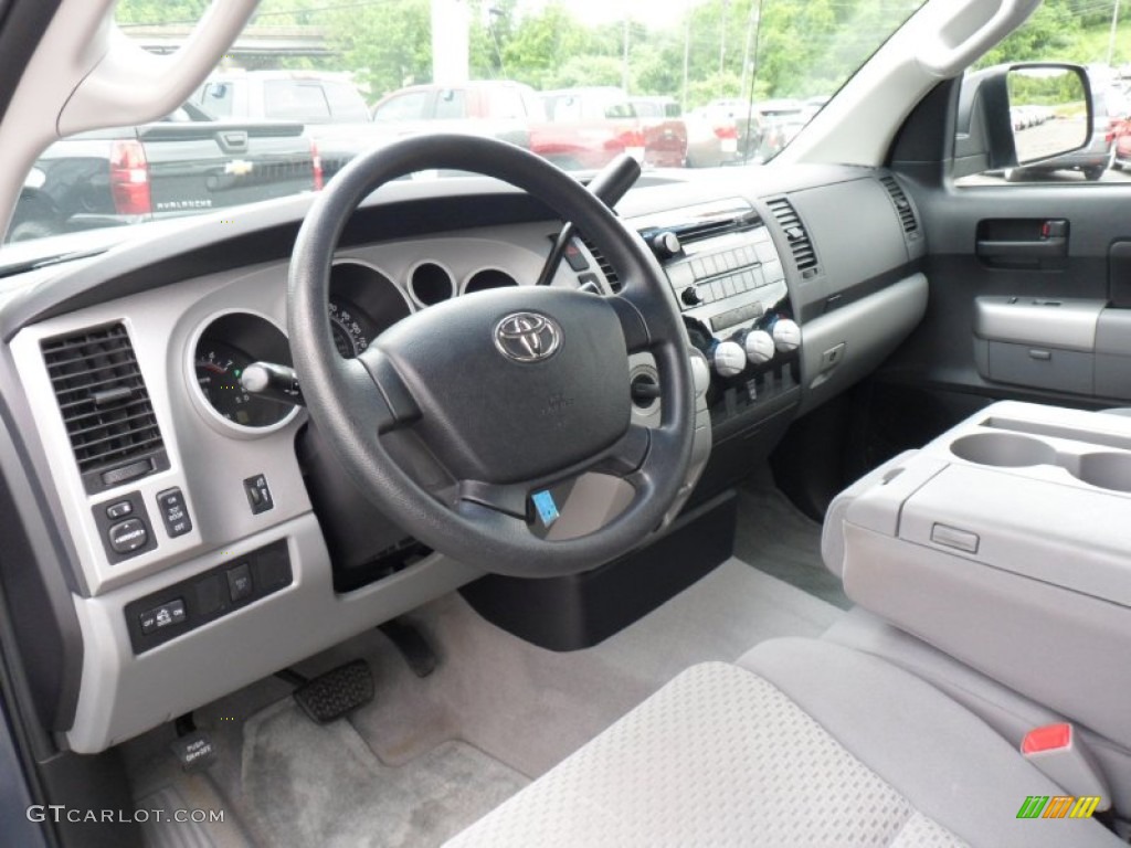 Graphite Gray Interior 2007 Toyota Tundra SR5 Double Cab 4x4 Photo #49914984