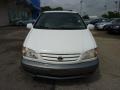 2001 Super White Toyota Sienna XLE  photo #6