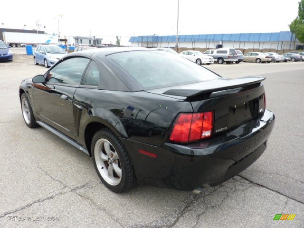 2002 Mustang GT Coupe - Black / Medium Graphite photo #2