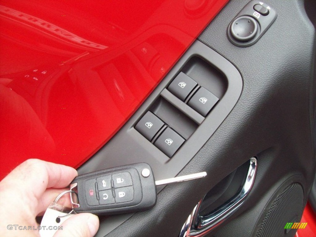2011 Chevrolet Camaro SS/RS Convertible Controls Photo #49915482