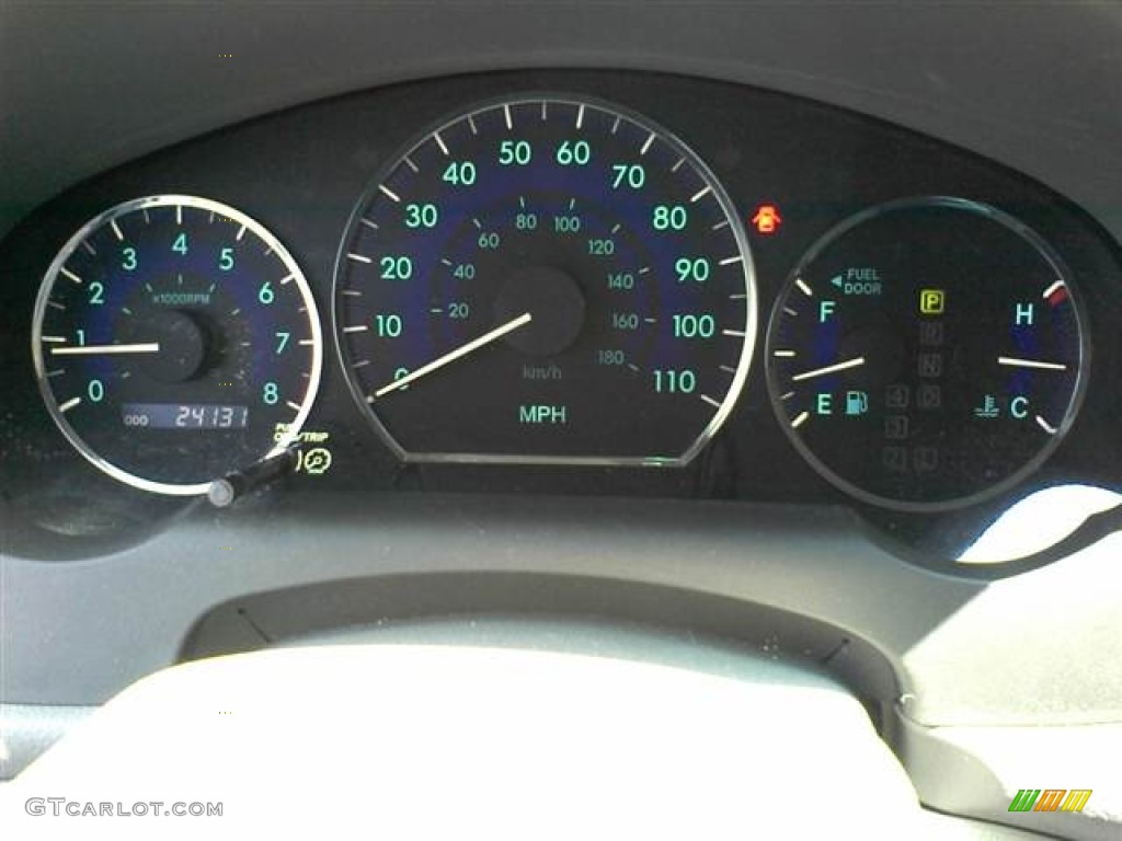 2010 Toyota Sienna XLE Gauges Photo #49918206
