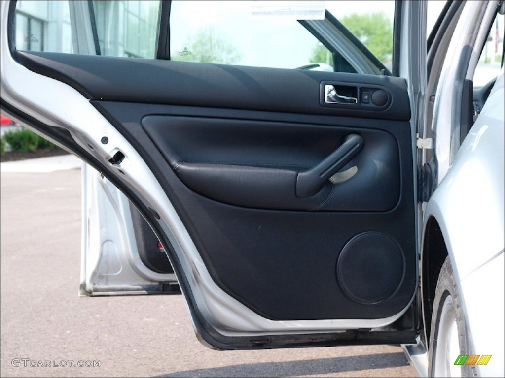 2003 Volkswagen Jetta GLI Sedan Black Door Panel Photo #49918956
