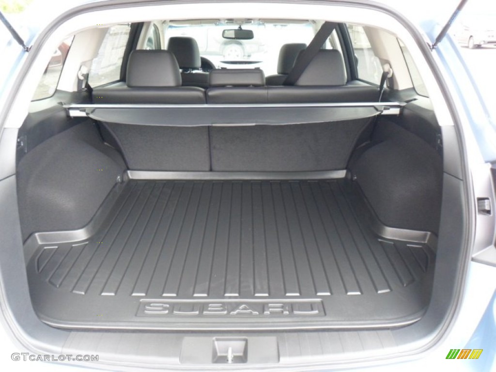 2011 Subaru Outback 2.5i Limited Wagon Trunk Photo #49919658