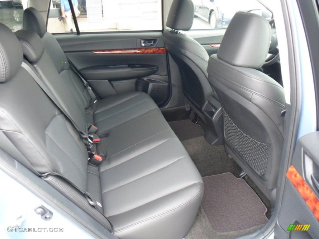 Off Black Interior 2011 Subaru Outback 2.5i Limited Wagon Photo #49919661