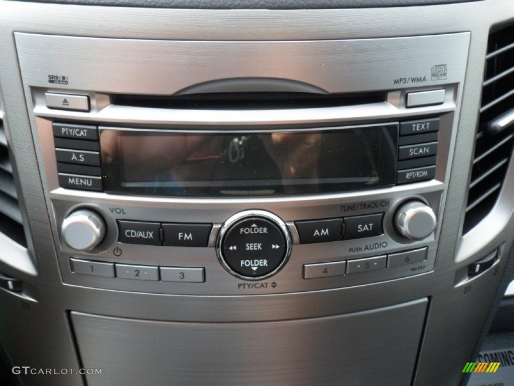 2011 Outback 2.5i Premium Wagon - Graphite Gray Metallic / Off Black photo #19