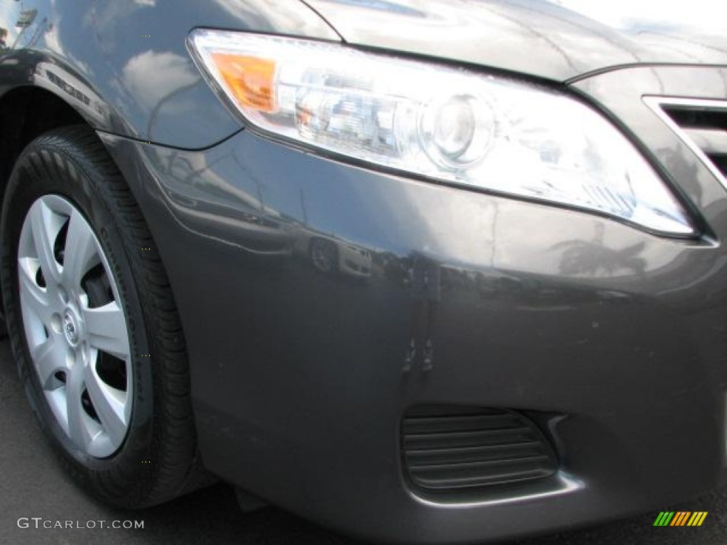 2010 Camry LE - Magnetic Gray Metallic / Ash Gray photo #2