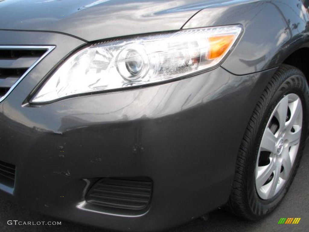 2010 Camry LE - Magnetic Gray Metallic / Ash Gray photo #4