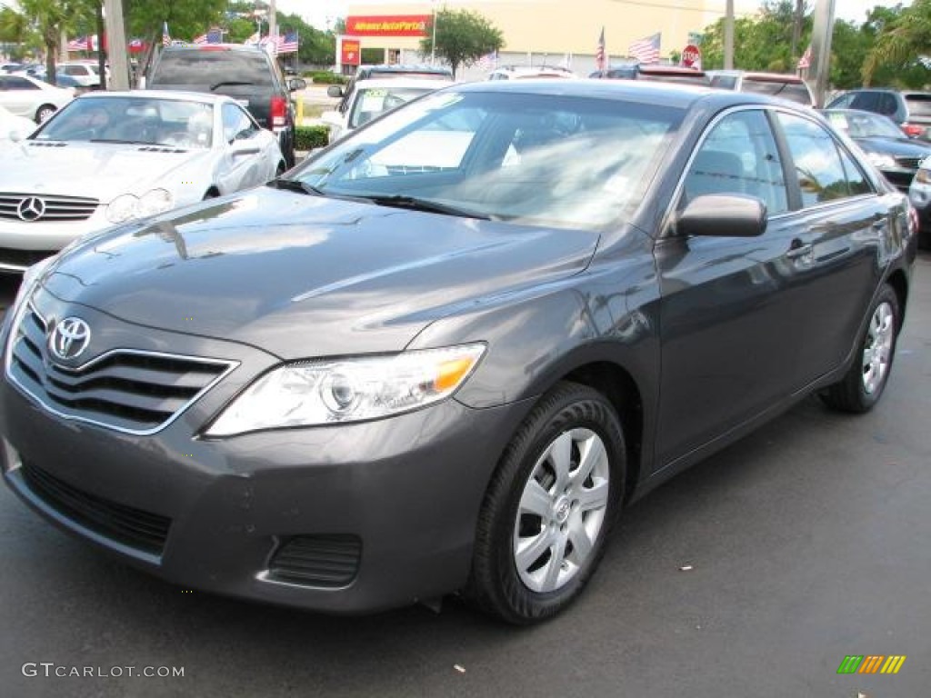 2010 Camry LE - Magnetic Gray Metallic / Ash Gray photo #5
