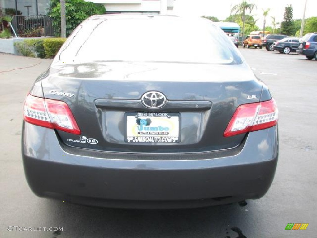 2010 Camry LE - Magnetic Gray Metallic / Ash Gray photo #8