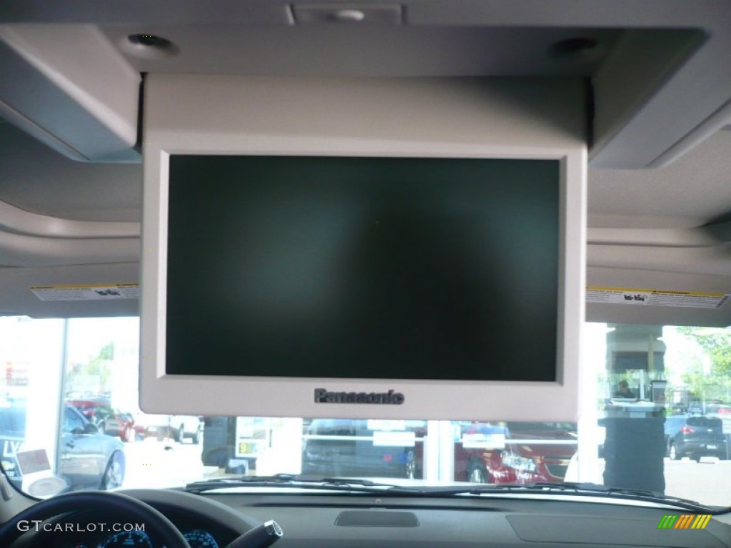 2010 Tahoe LTZ 4x4 - Summit White / Ebony photo #18