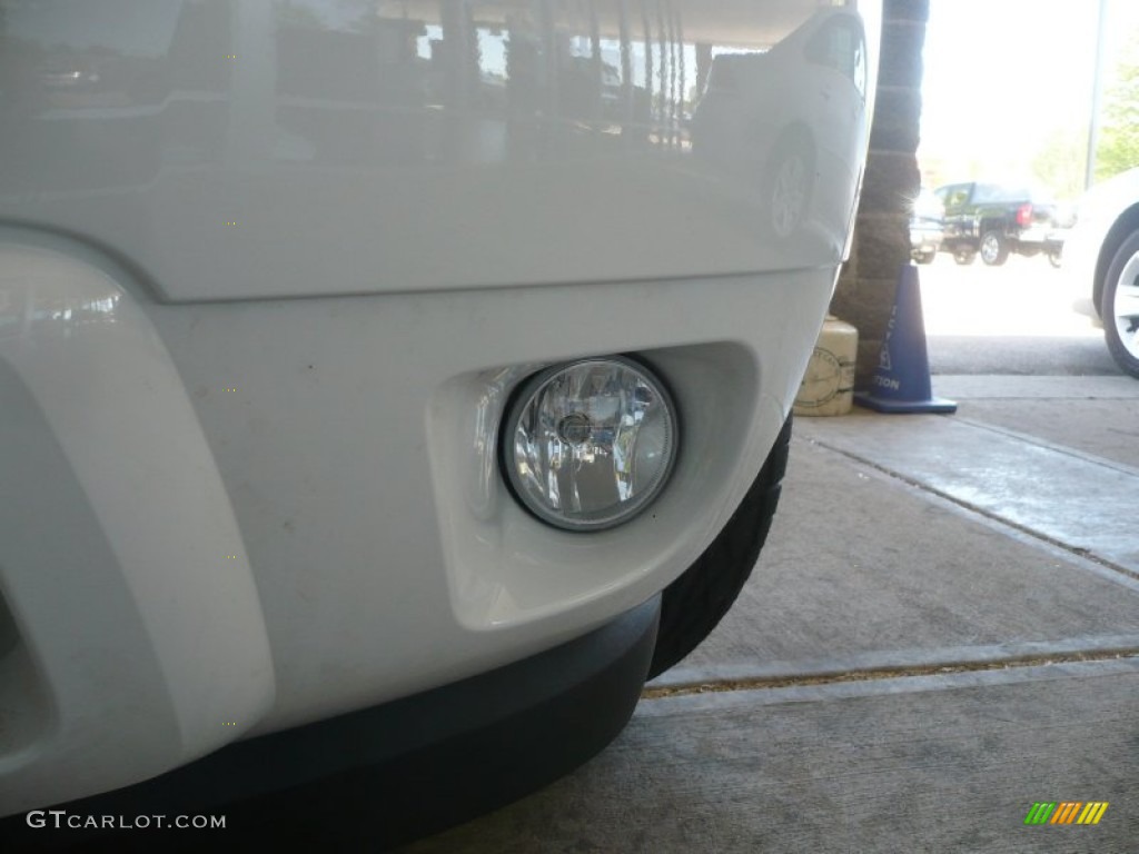 2010 Tahoe LTZ 4x4 - Summit White / Ebony photo #23