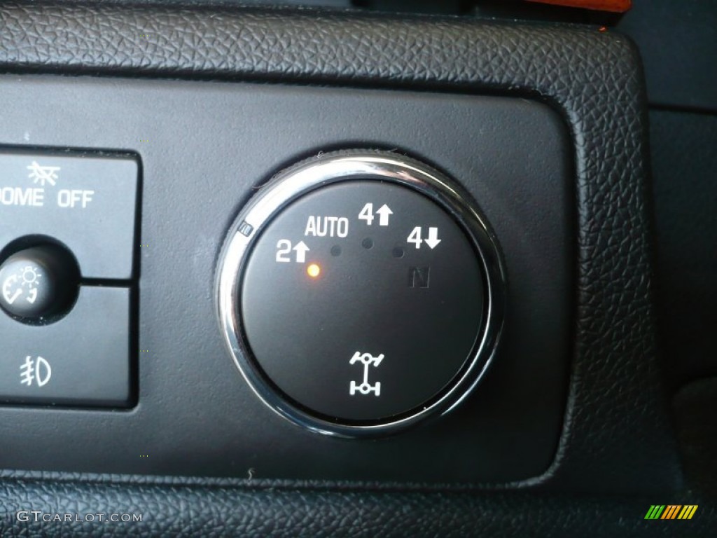 2010 Tahoe LTZ 4x4 - Summit White / Ebony photo #27