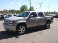 2007 Silver Birch Metallic Chevrolet Avalanche Z71 4WD  photo #2