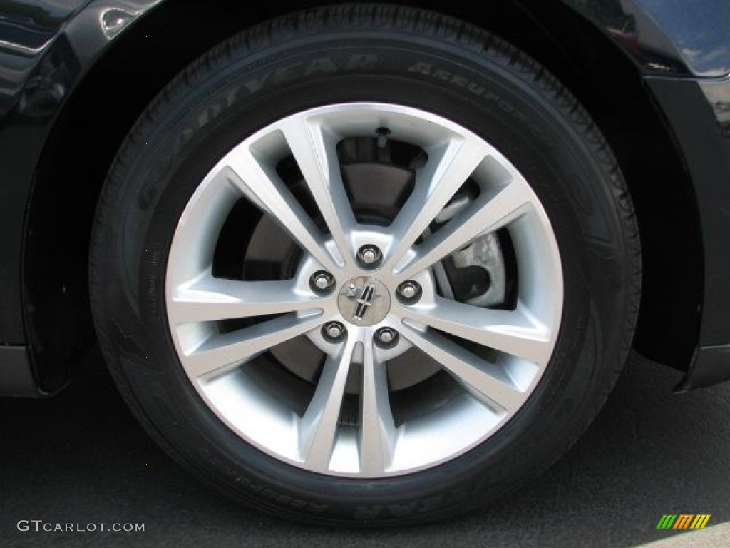 2009 Lincoln MKS Sedan Wheel Photo #49923585