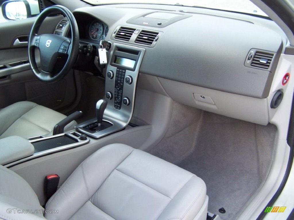 2008 Volvo C30 T5 Version 2.0 Quartz Dashboard Photo #49926442