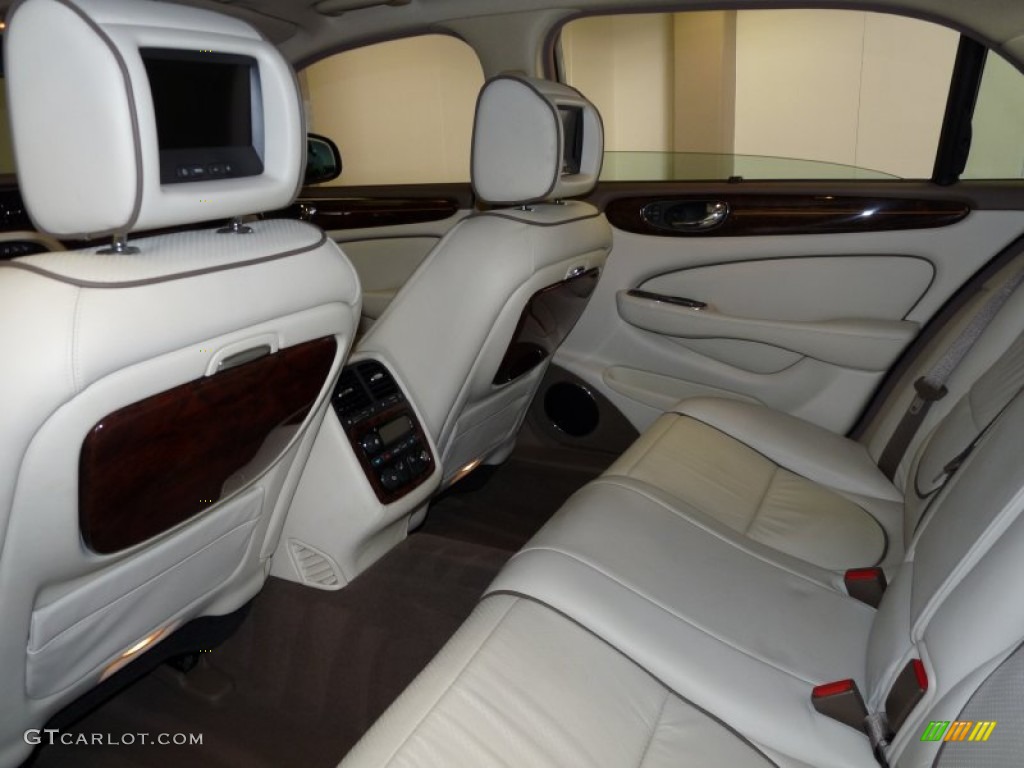 Ivory/Mocha Interior 2008 Jaguar XJ Super V8 Photo #49931259