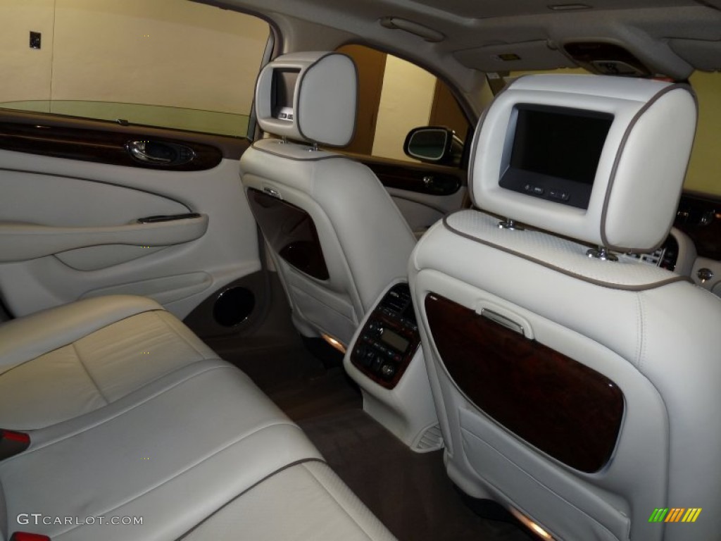 Ivory/Mocha Interior 2008 Jaguar XJ Super V8 Photo #49931301