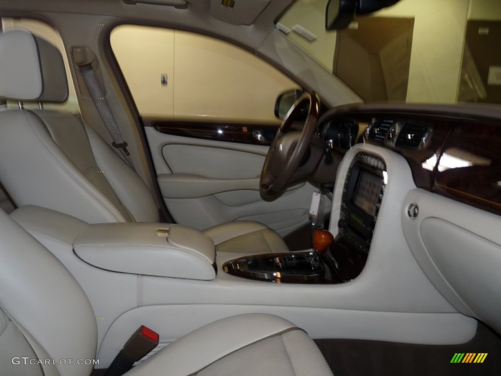 Ivory/Mocha Interior 2008 Jaguar XJ Super V8 Photo #49931343