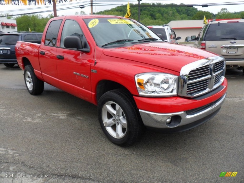 2007 Ram 1500 ST Quad Cab 4x4 - Flame Red / Medium Slate Gray photo #7