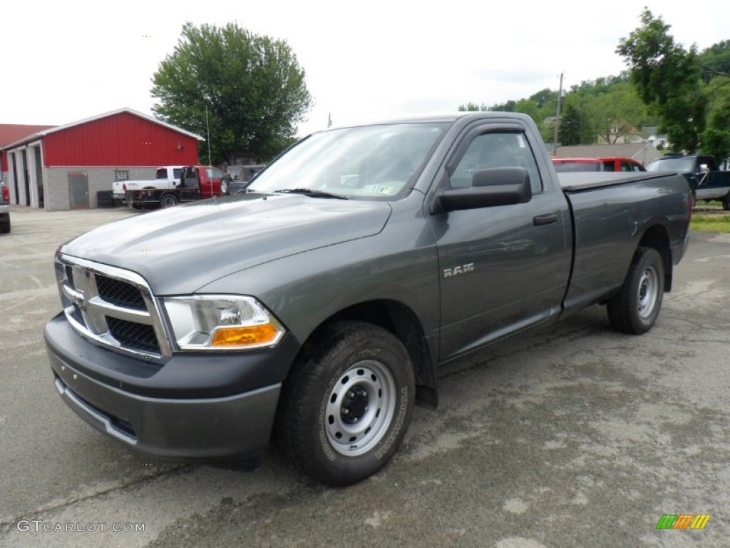 Mineral Gray Metallic Dodge Ram 1500