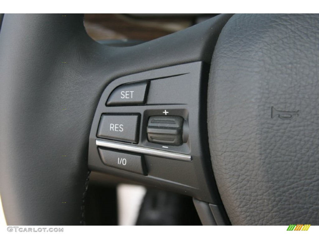 2011 BMW 7 Series 750Li Sedan Controls Photo #49932372