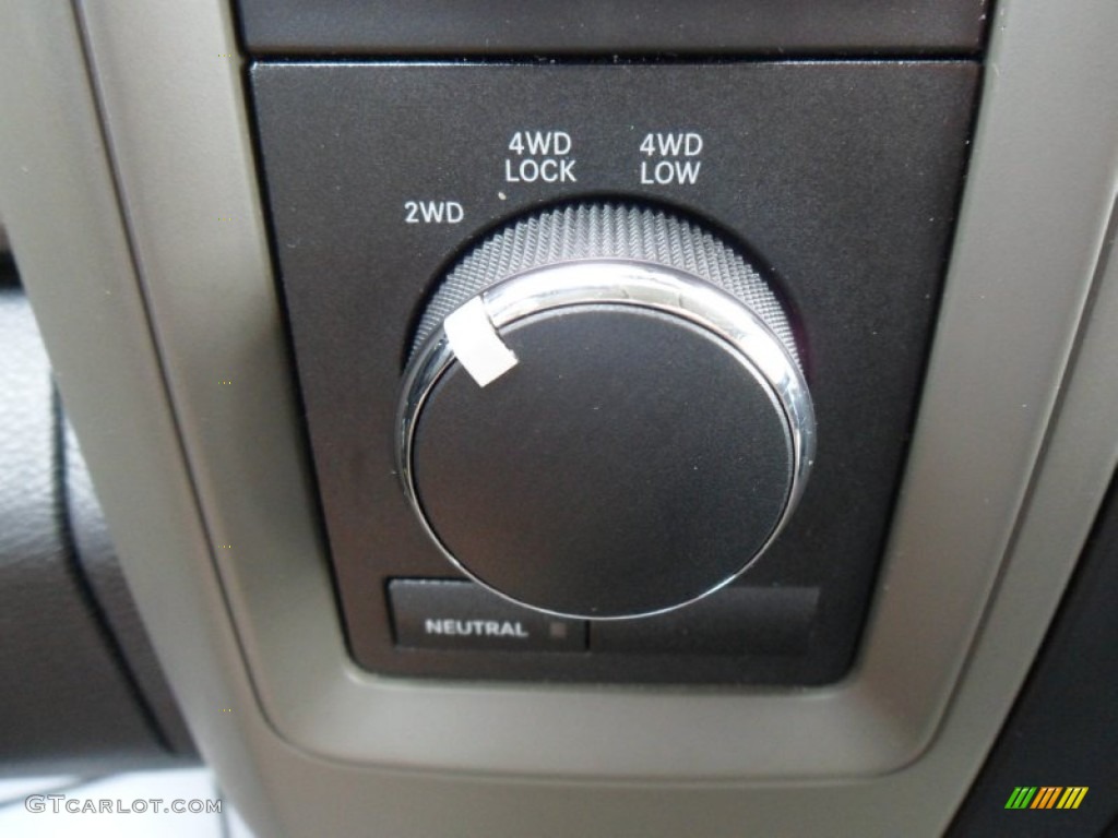 2010 Dodge Ram 1500 ST Regular Cab 4x4 Controls Photo #49932582