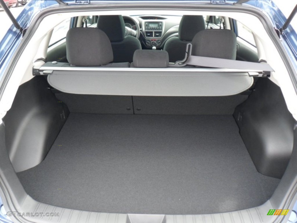 2011 Subaru Impreza 2.5i Premium Wagon Trunk Photo #49932681