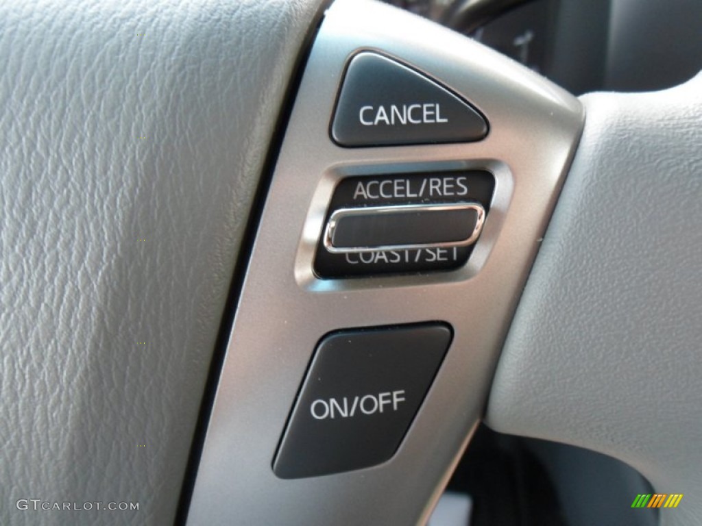 2012 Nissan NV 3500 HD SV Controls Photo #49933293