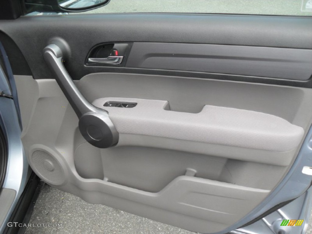 2008 Honda CR-V LX Gray Door Panel Photo #49933557