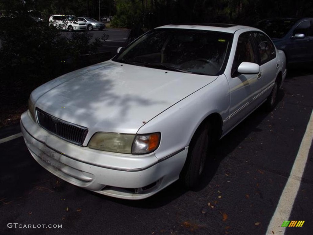 1996 I 30 - Arctic White Pearl / Tan photo #4
