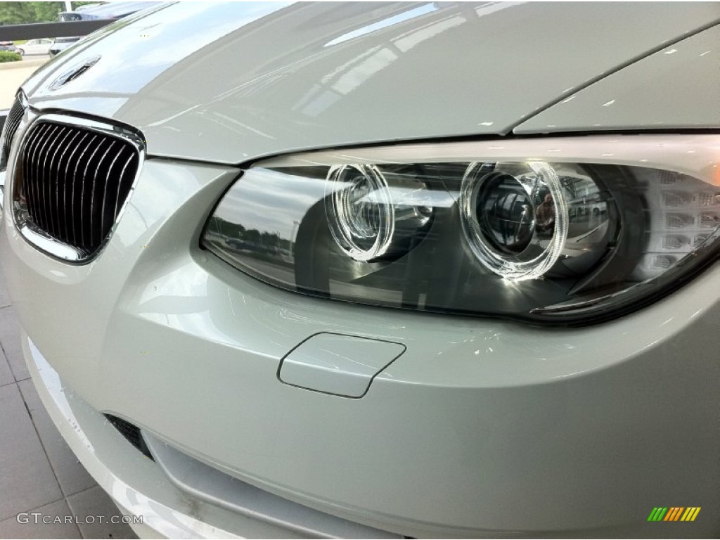 2011 3 Series 328i xDrive Coupe - Mineral White Metallic / Black photo #6