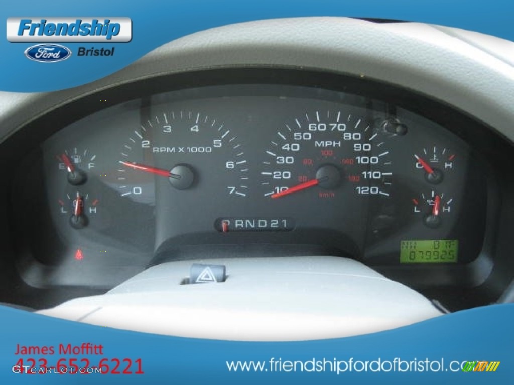 2005 F150 XLT Regular Cab 4x4 - Bright Red / Medium Flint Grey photo #24
