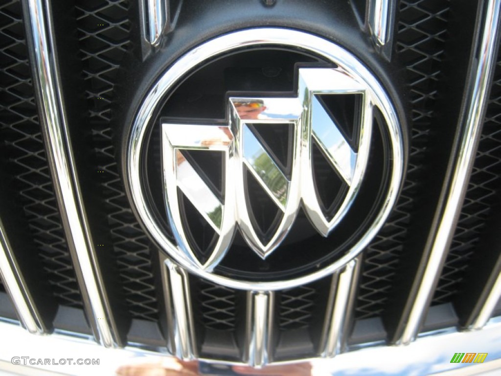 2011 Buick Regal CXL Marks and Logos Photo #49938401