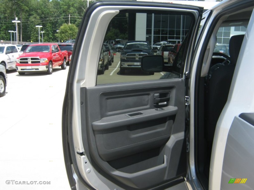 2011 Ram 2500 HD ST Crew Cab 4x4 - Bright Silver Metallic / Dark Slate/Medium Graystone photo #18