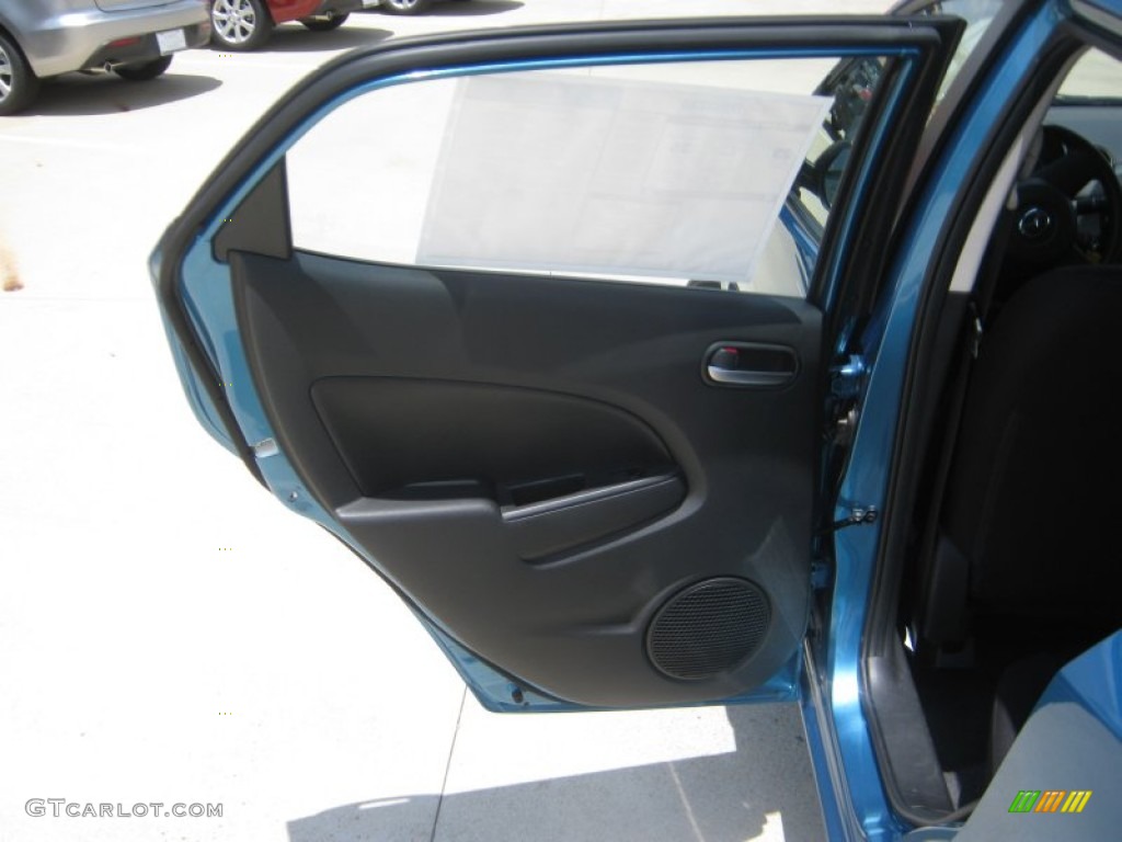 2011 Mazda MAZDA2 Sport Black Door Panel Photo #49941968