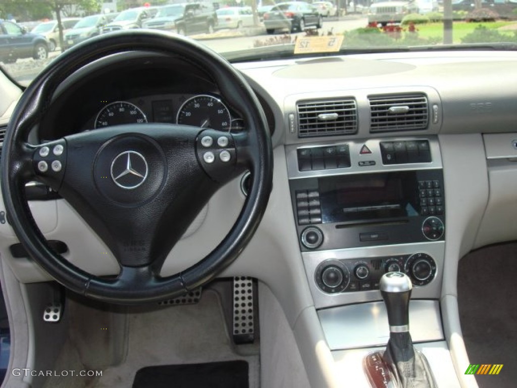 2005 Mercedes-Benz C 230 Kompressor Sedan Ash Dashboard Photo #49942799