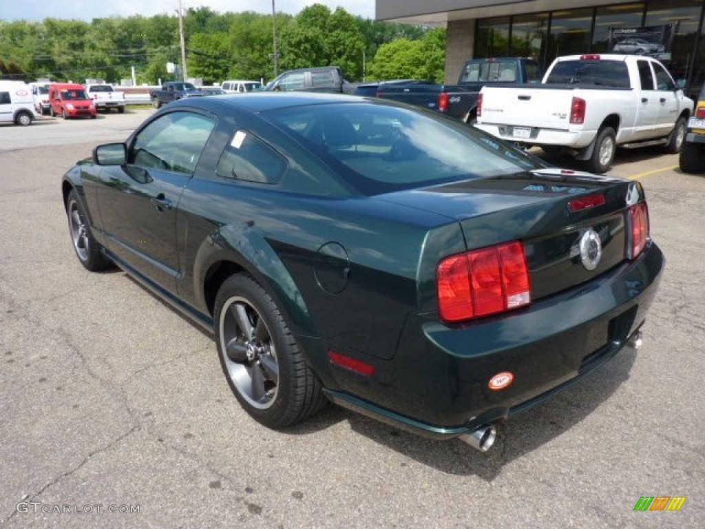 2008 Mustang Bullitt Coupe - Highland Green Metallic / Dark Charcoal photo #2