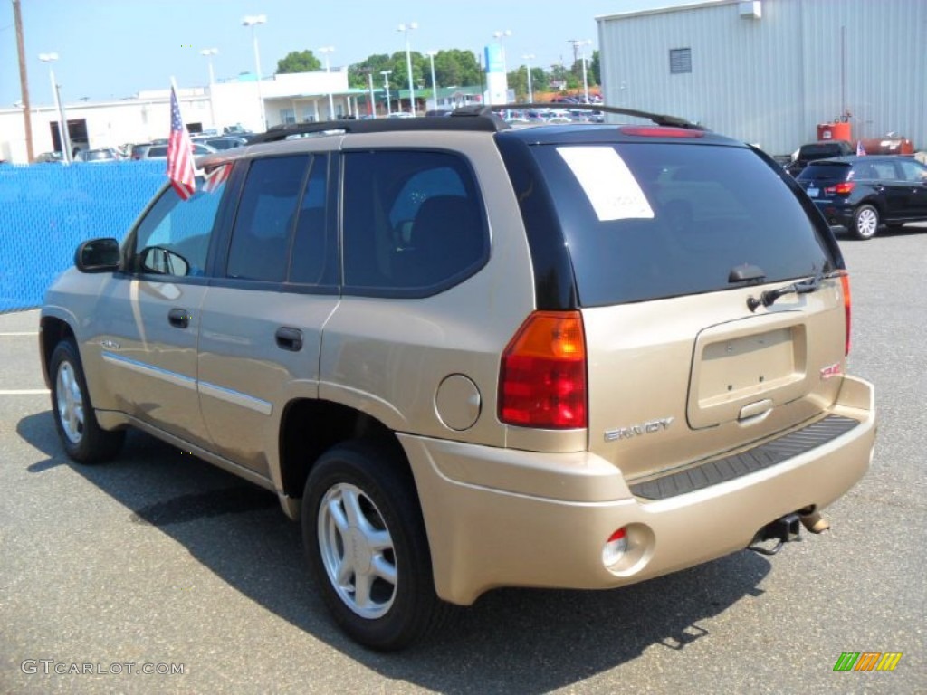 2006 Envoy SLT - Sand Beige Metallic / Light Tan/Ebony Black photo #3