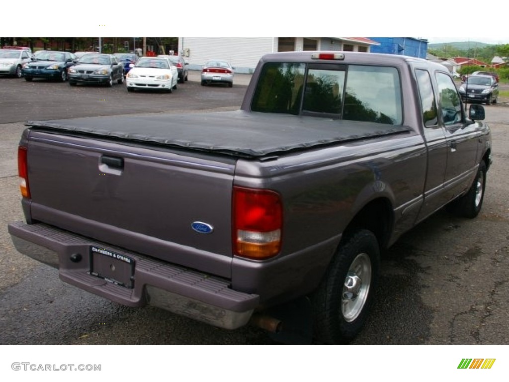 1996 Ranger XLT SuperCab - Medium Graphite Metallic / Blue photo #11