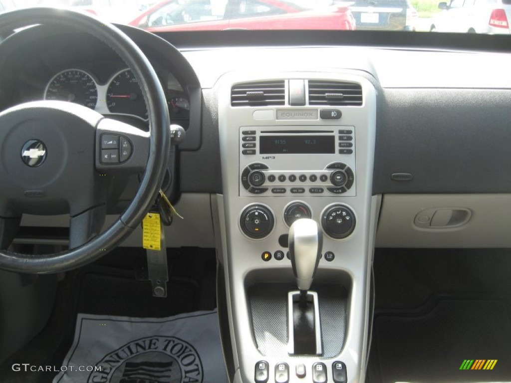 2006 Equinox LT AWD - Laser Blue Metallic / Light Gray photo #10