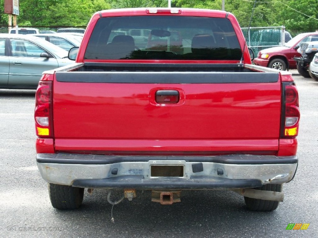 2004 Silverado 1500 LS Extended Cab - Victory Red / Dark Charcoal photo #4