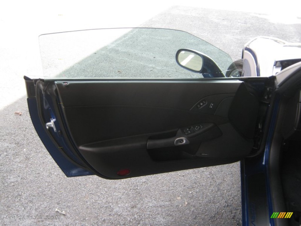 2007 Chevrolet Corvette Coupe Ebony Door Panel Photo #49948748